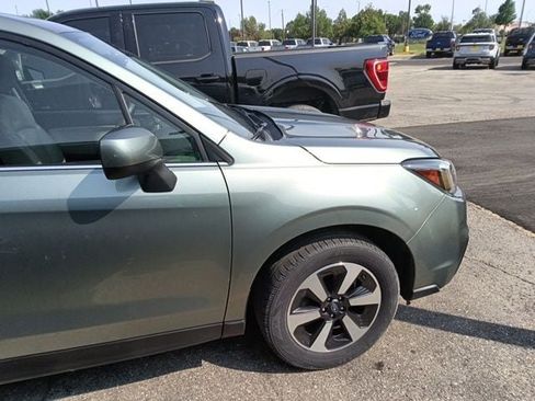 Used 2017 Subaru Forester 2.5i Limited AWD/4WD image 12