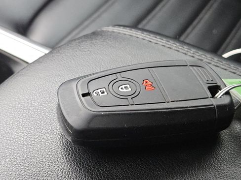 Used 2022 Ford Edge SEL AWD/4WD image 34