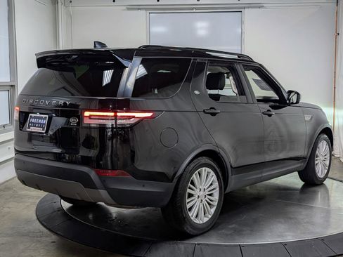 Used 2019 Land Rover Discovery SE AWD/4WD image 8