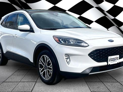 Used 2022 Ford Escape SEL w/ Technology Package AWD/4WD image 11