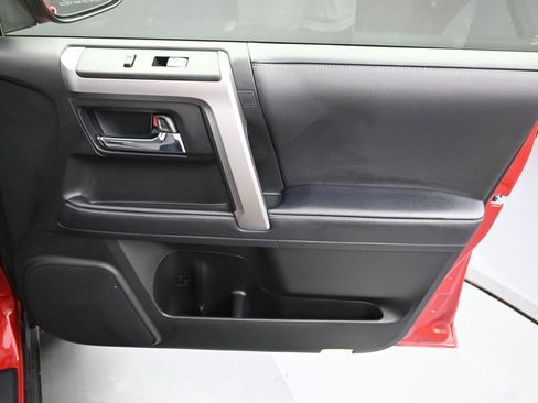 Certified 2024 Toyota 4Runner SR5 AWD/4WD image 33