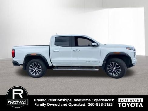 Used 2023 GMC Canyon Denali AWD/4WD image 3
