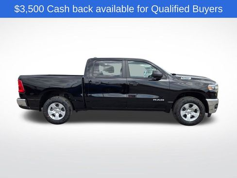 New 2026 RAM 1500 4x4 Crew Cab image 2