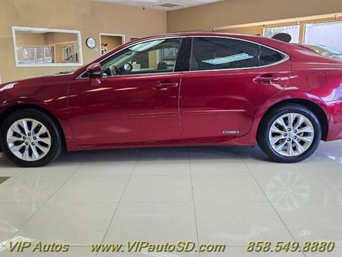 Used 2014 Lexus ES 300h w/ Premium Package w/Bamboo Trim image 6