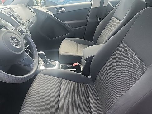 Used 2017 Volkswagen Tiguan Limited image 5