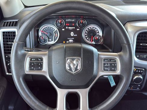 Used 2022 RAM 1500 Classic SLT w/ Electronics Group AWD/4WD image 18