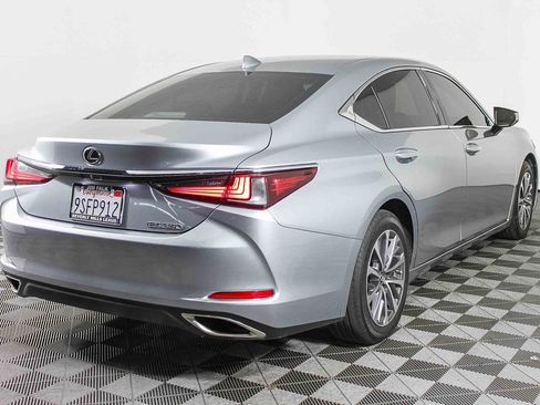 Used 2025 Lexus ES 350 image 8