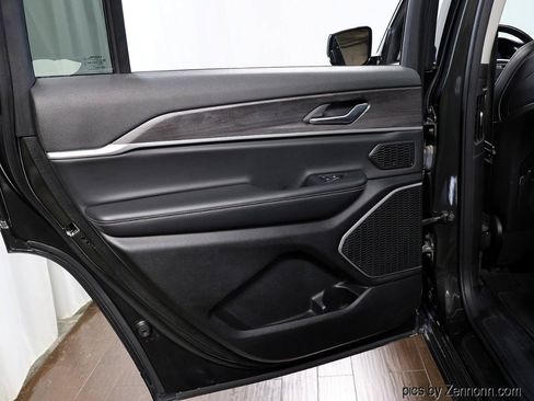 Used 2021 Jeep Grand Cherokee L Limited AWD/4WD image 25