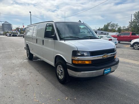 New 2025 Chevrolet Express 3500 Extended w/ Driver Convenience Package RWD image 3