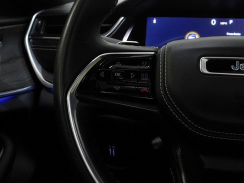 Used 2022 Jeep Grand Cherokee L Overland w/ Luxury Tech Group IV image 43