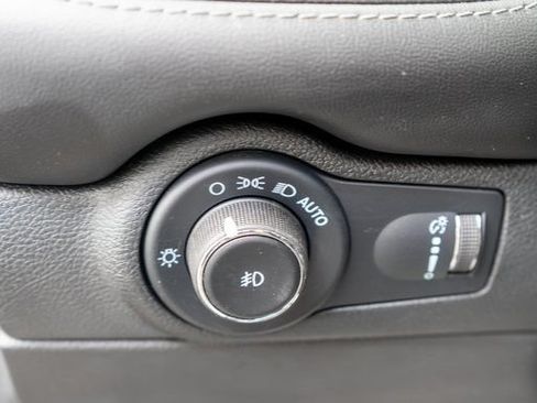 Used 2022 Dodge Durango GT AWD/4WD image 23