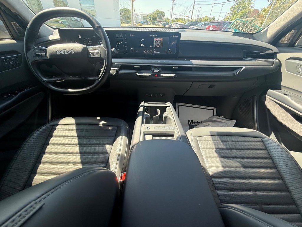 Used 2024 Kia EV9 Land AWD/4WD image 18
