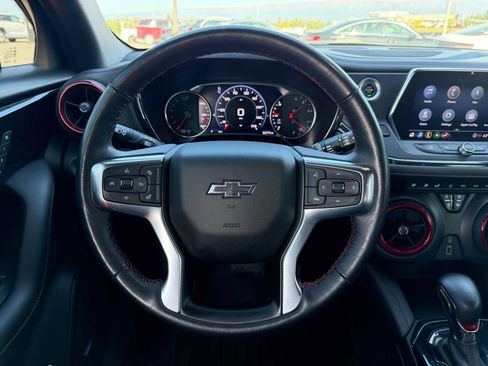 Certified 2022 Chevrolet Blazer RS w/ Enhanced Convenience Package AWD/4WD image 18