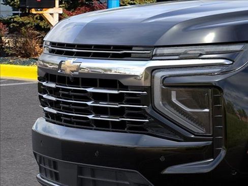 New 2026 Chevrolet Suburban LT w/ Comfort Package image 13