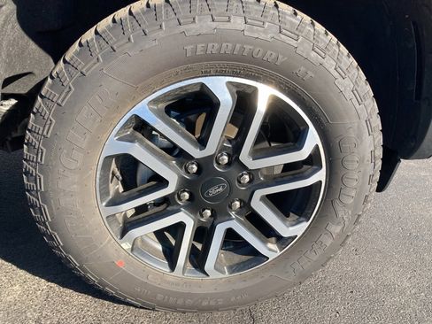 Used 2025 Ford Ranger Lariat w/ FX4 Off-Road Package image 14