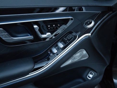 Used 2021 Mercedes-Benz S 580 S 580 w/ AMG Line image 22