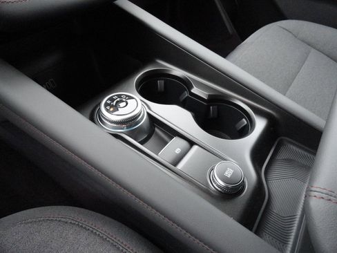 New 2026 Ford Explorer Active image 18