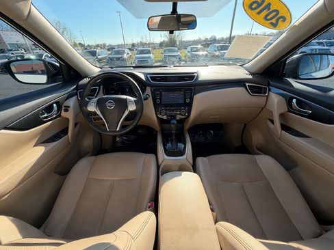 Used 2016 Nissan Rogue SL w/ SL Premium Package image 15