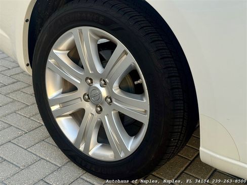 Used 2013 Chrysler 200 Touring FWD image 31