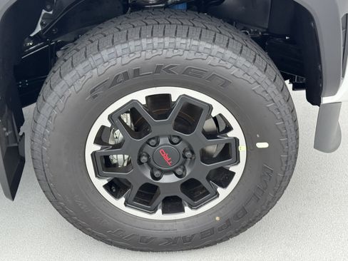 New 2026 Toyota Tacoma TRD Off-Road AWD/4WD image 15