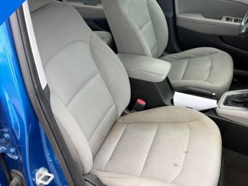 Used 2018 Hyundai Elantra SEL FWD image 30