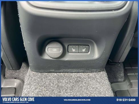 Certified 2025 Volvo XC40 B5 Ultra w/ Protection Package Premier image 11