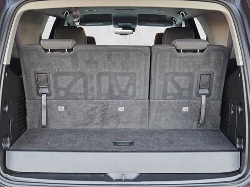 Used 2017 GMC Yukon SLE w/ SLE Value Package image 6