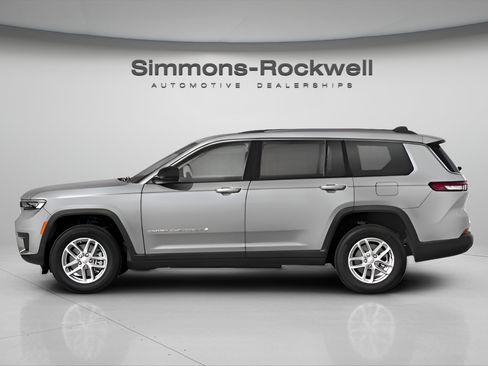 Used 2024 Jeep Grand Cherokee L Laredo w/ Luxury Tech Group I AWD/4WD image 5