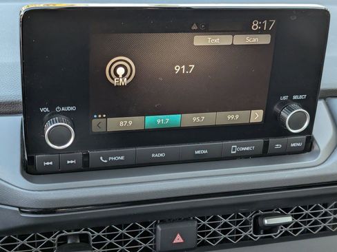 Used 2023 Honda Accord EX image 25