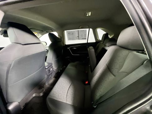 Used 2021 Toyota RAV4 XLE image 29