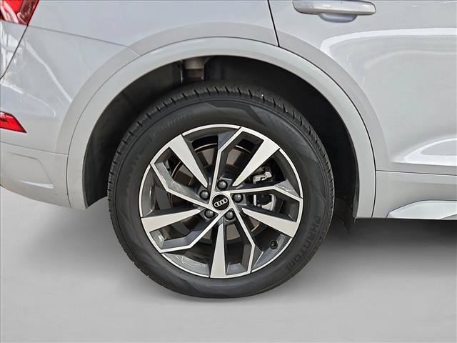 Used 2023 Audi Q5 2.0T Premium Plus w/ Premium Plus Package AWD/4WD image 17