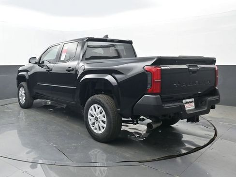 New 2026 Toyota Tacoma SR image 3