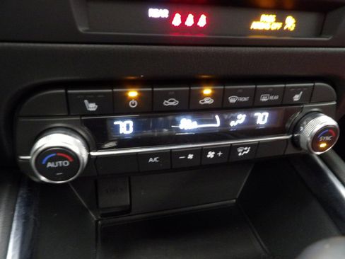 Certified 2022 MAZDA CX-5 Carbon Edition image 34