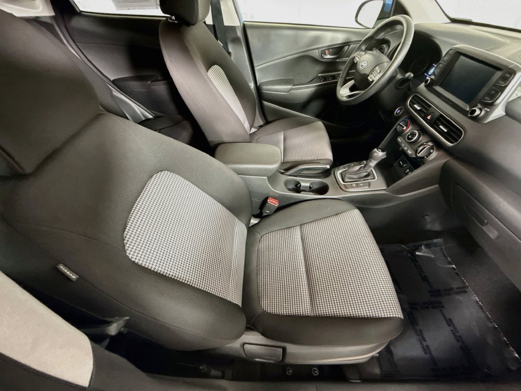 Used 2018 Hyundai Kona SEL FWD image 32