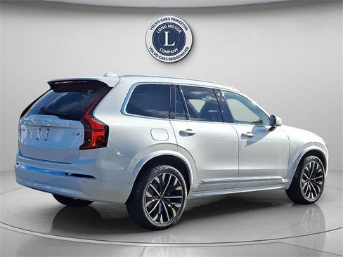 New 2026 Volvo XC90 B6 Plus w/ Protection Package Premier image 4