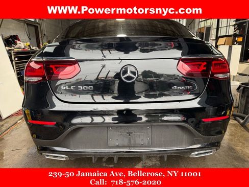 Used 2020 Mercedes-Benz GLC 300 4MATIC Coupe image 7