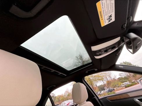 Used 2014 Mercedes-Benz E 350 Sedan image 13