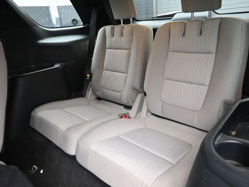 Used 2018 Ford Explorer FWD image 13