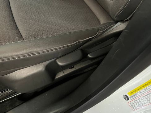 Used 2025 Buick Encore GX Preferred image 22