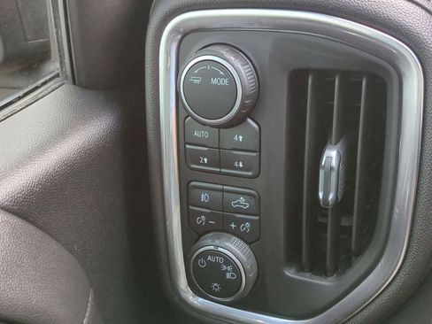 Used 2020 Chevrolet Silverado 1500 LT Trail Boss AWD/4WD image 28