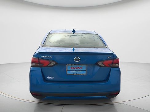 Used 2022 Nissan Versa SR w/ Convenience Package FWD image 11