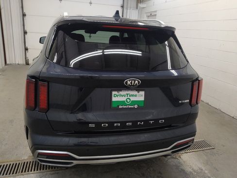 Used 2021 Kia Sorento S FWD image 6