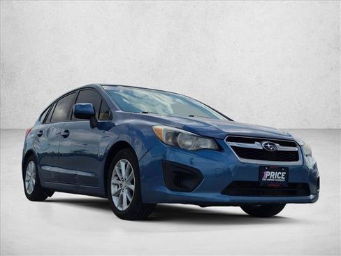 Used 2014 Subaru Impreza 2.0i Premium w/ All-Weather Package w/CVT AWD/4WD image 3