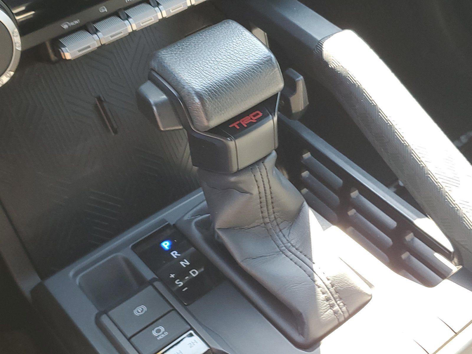 Used 2024 Toyota Tacoma TRD Off-Road AWD/4WD image 29