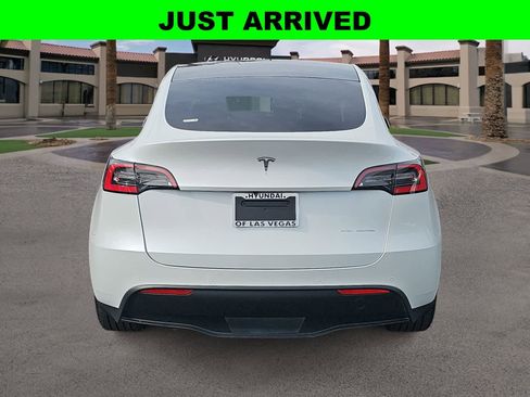 Used 2021 Tesla Model Y Long Range AWD/4WD image 7