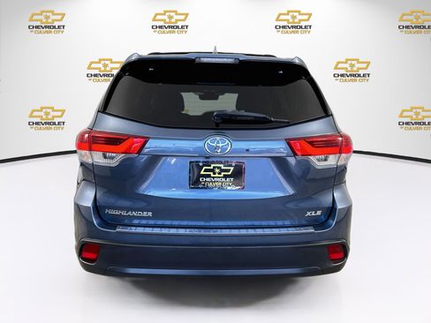 Used 2018 Toyota Highlander XLE FWD image 7