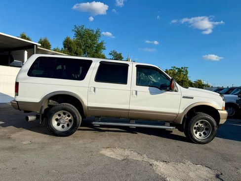 Used 2004 Ford Excursion Eddie Bauer image 5