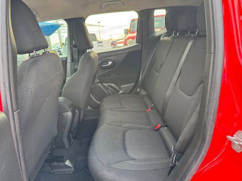 Used 2021 Jeep Renegade Sport image 24