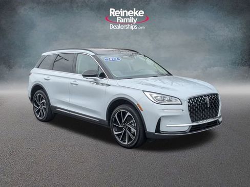 Used 2025 Lincoln Corsair Reserve w/ Equipment Group 202A image 3