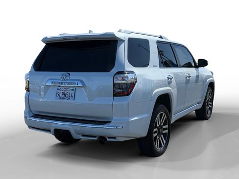 Used 2024 Toyota 4Runner Limited AWD/4WD image 5